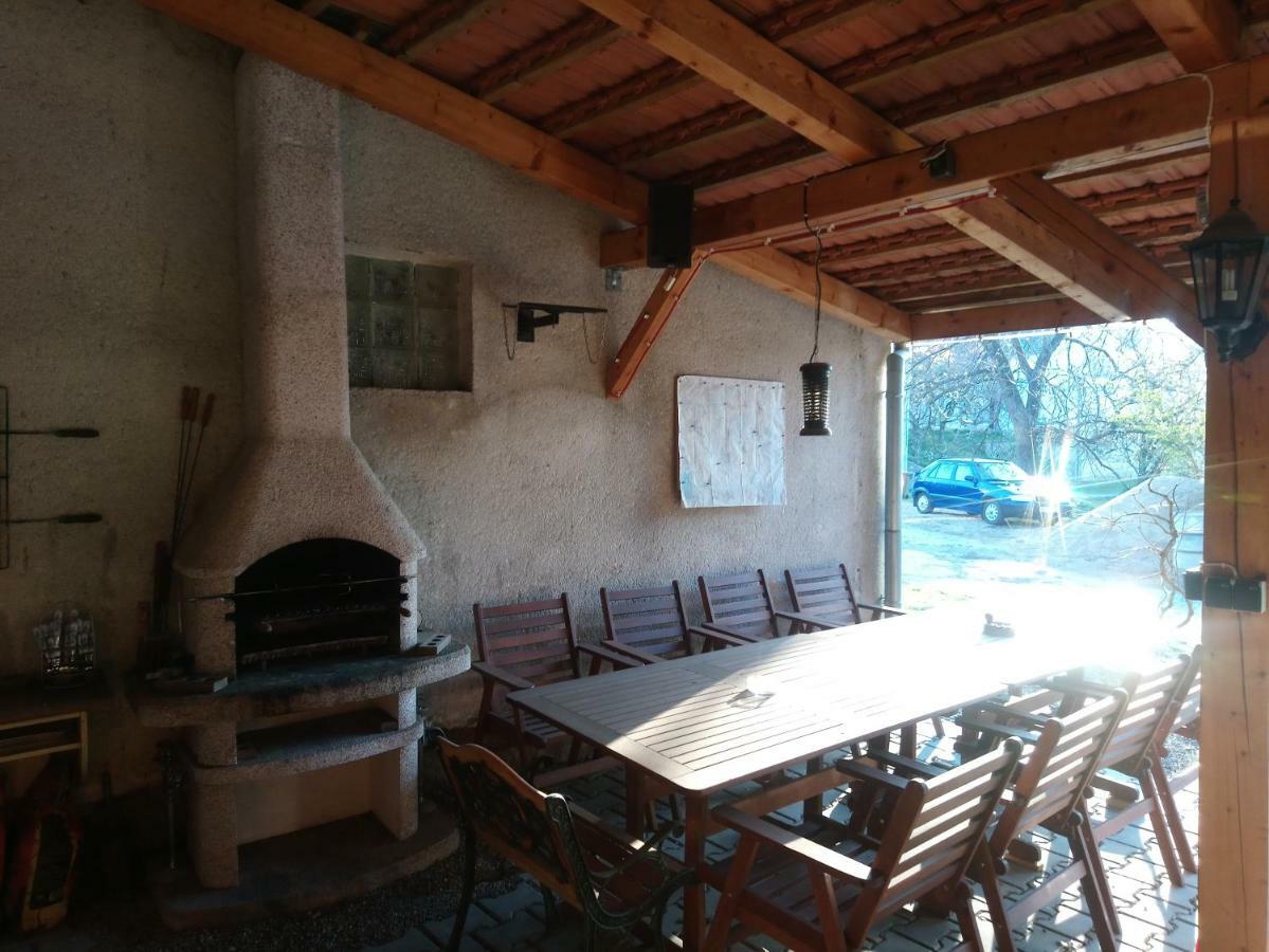 Apartman Modre Z Nebe Němčičky エクステリア 写真
